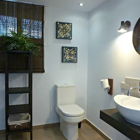 Breeze Boutique Guest Rooms, Nocleg ze śniadaniem 4*