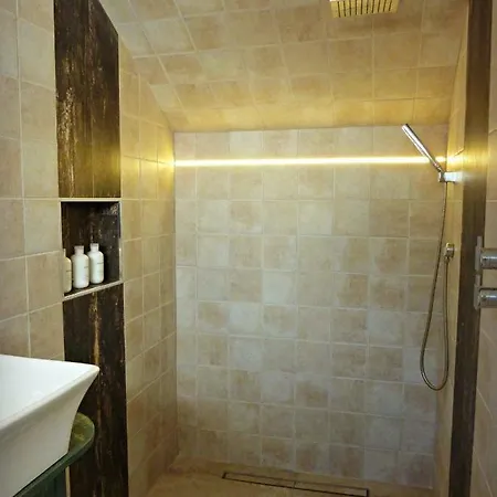 Breeze Boutique Guest Rooms, Marbella
