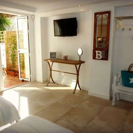 Breeze Boutique Guest Rooms, Marbella