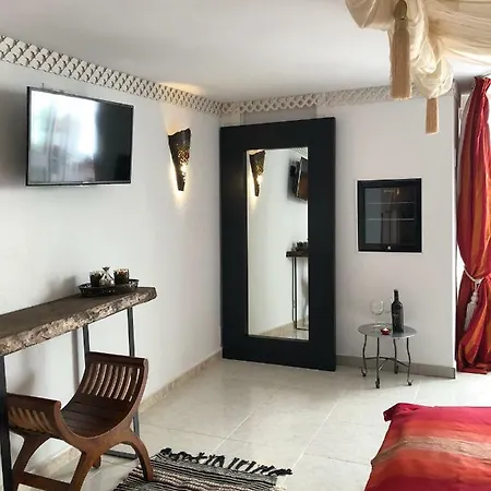 Breeze Boutique Guest Rooms, 4* Marbella